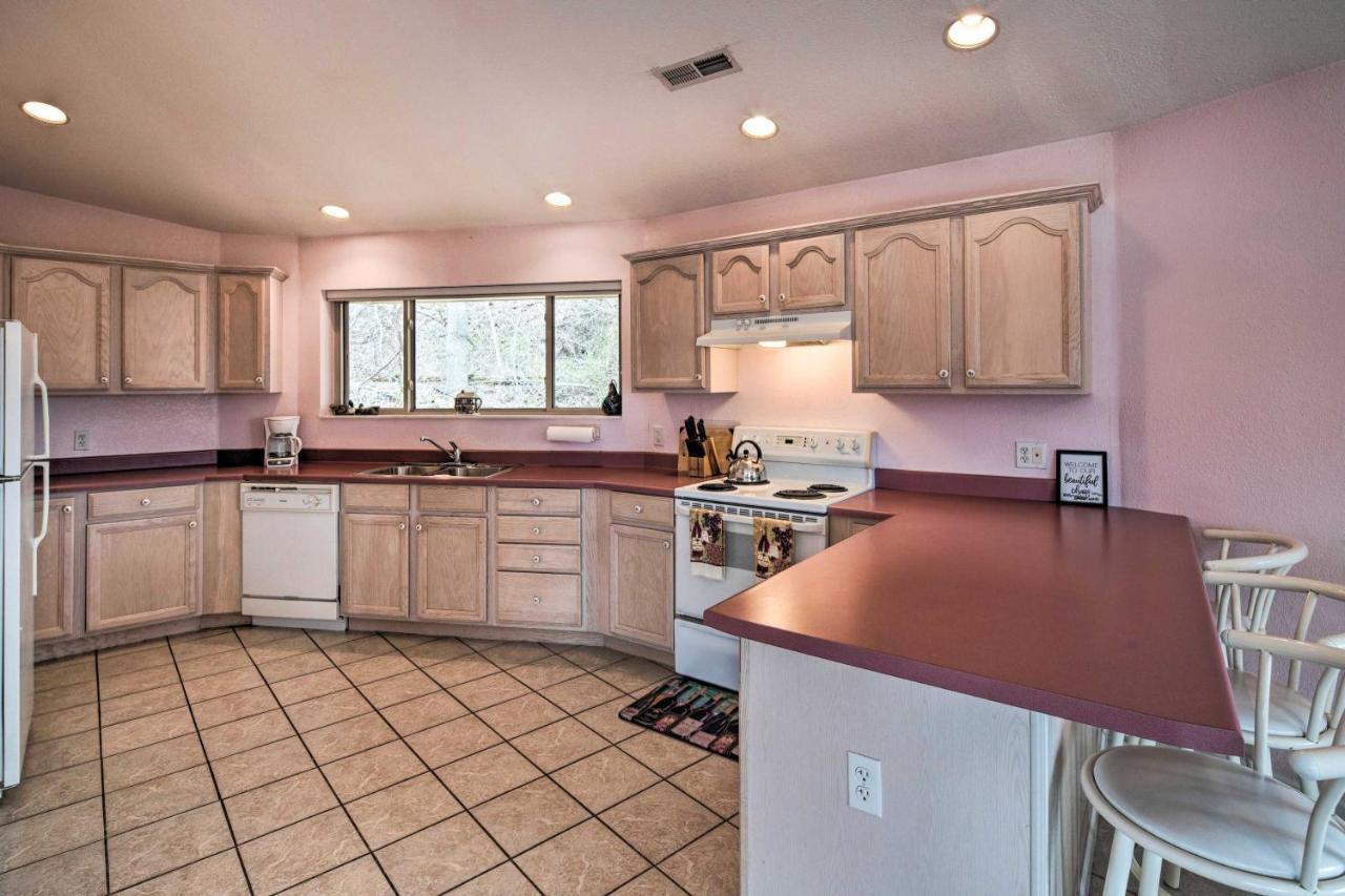 Charming Burnsville Apt With Mountain Views And Deck! Exterior foto