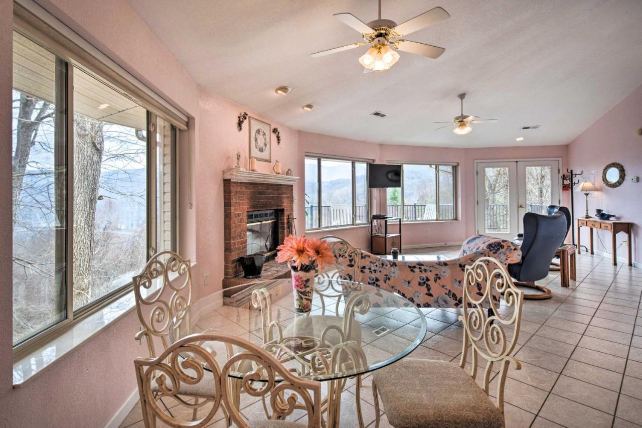 Charming Burnsville Apt With Mountain Views And Deck! Exterior foto